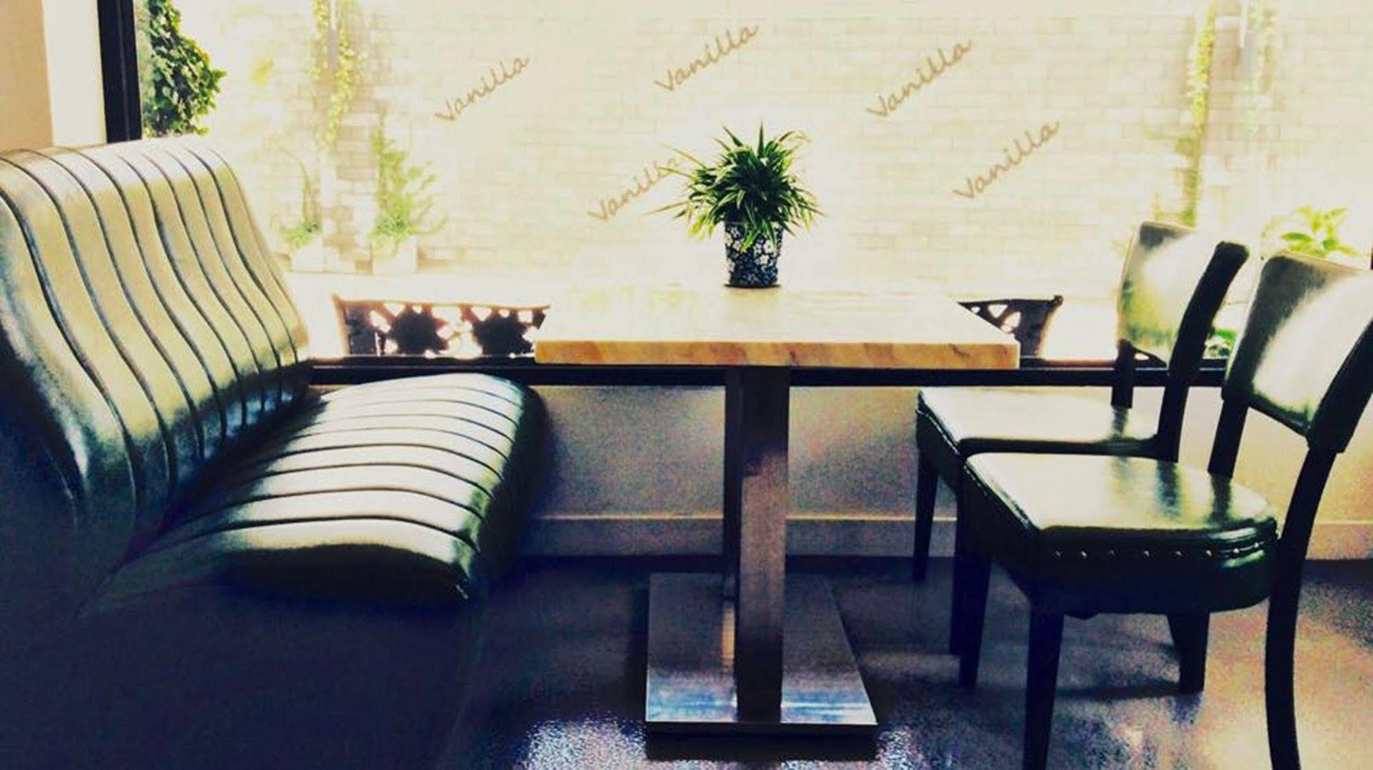Vanilla Residence Chiangmai Чиангмай Екстериор снимка